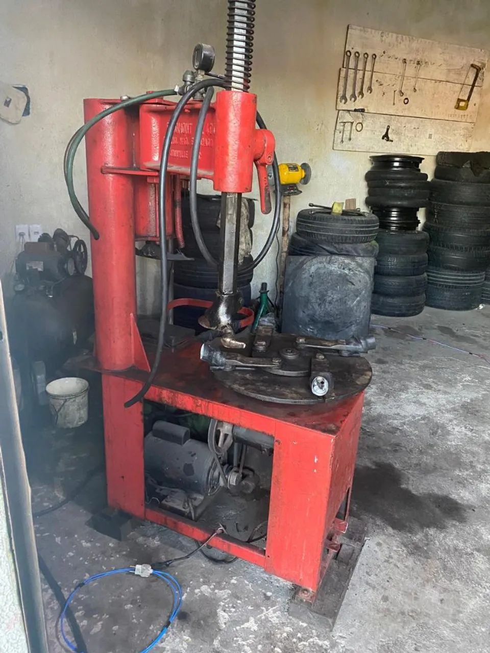 Máquina de trocar pneu Eldorado 