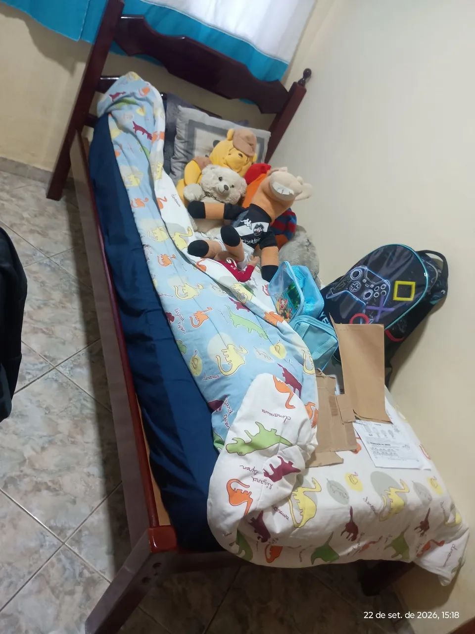 Cama de madeira maciça solteiro seminova com colchão  - Foto 3