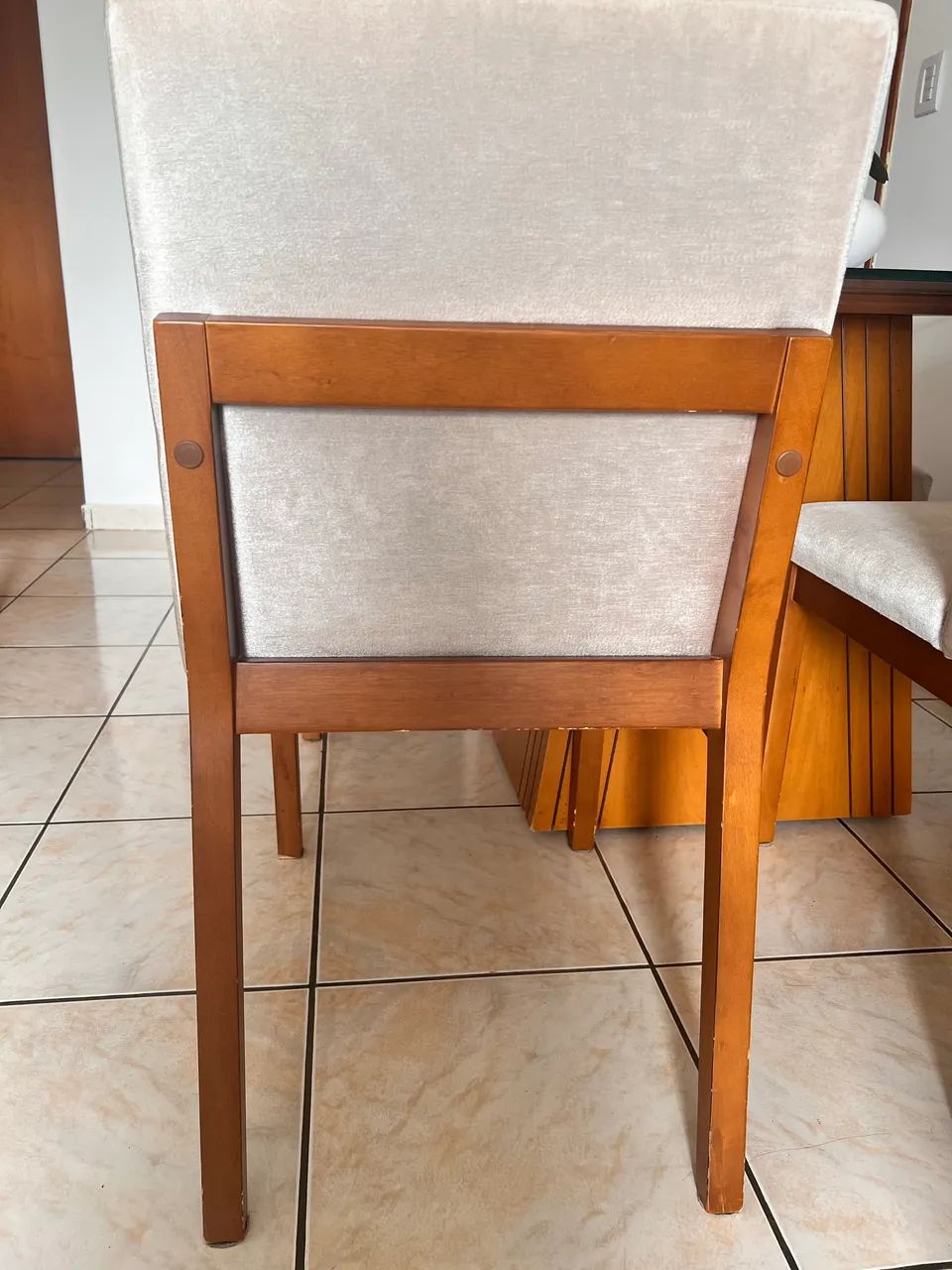 Mesa com 4 cadeiras  - Foto 3