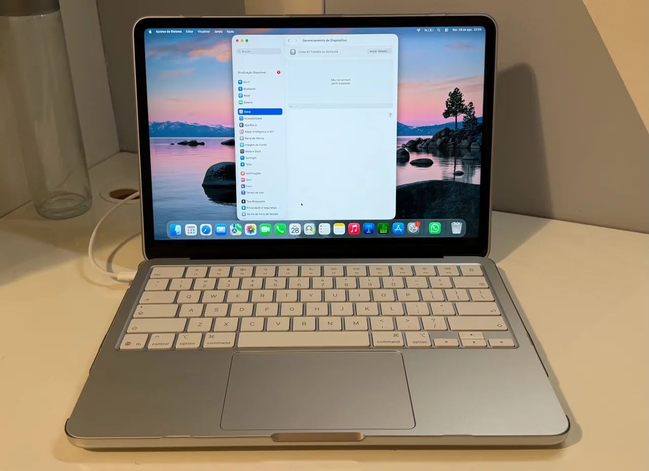 MACBOOK NEO 256