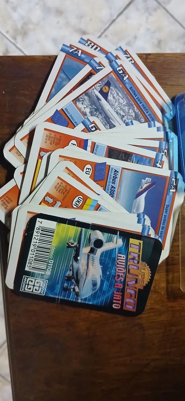 Super Trunfo Aviões a jato Grow - Foto 2