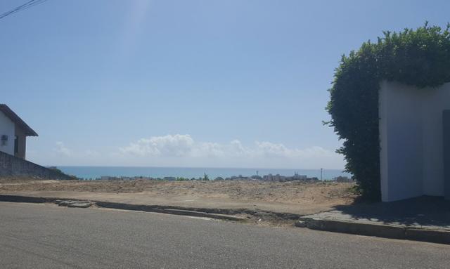 Dentro da cidade com deslumbrante vista para o mar