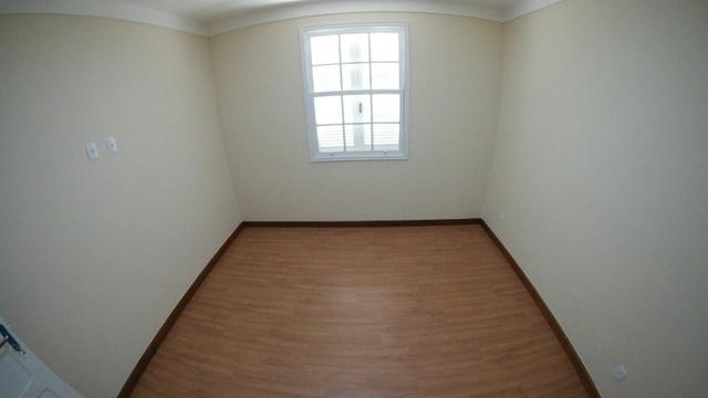 Casa de 2 quartos e quintal na Rua Atílio Maroti - Foto 6
