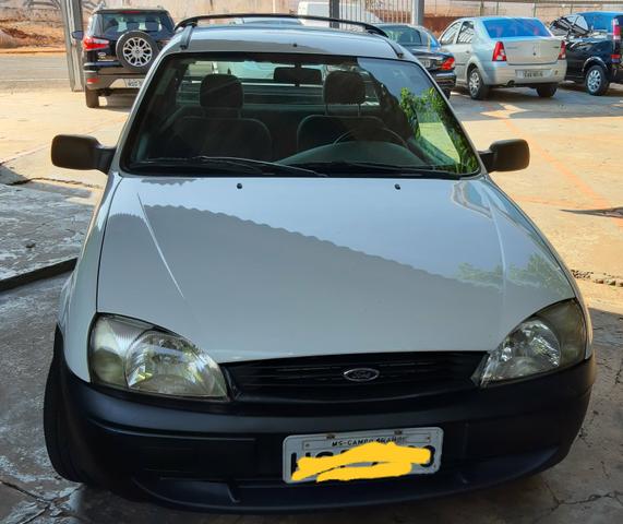 Courier 1.6 2005 com ar condicionado