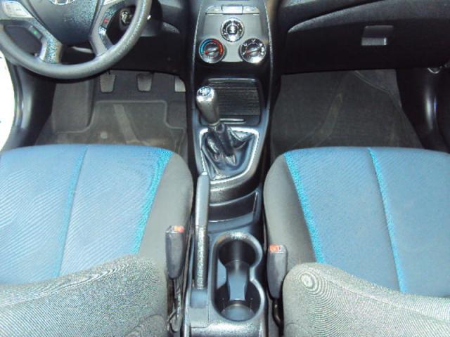 HYUNDAI HB20 COMFORT STYLE 1.6 FLEX 16V MEC. 2015 - Foto 17