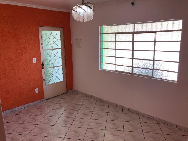 Casa térrea 3 dorm 2 vagas Mogi Moderno - Foto 4