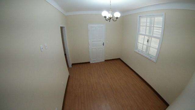 Casa de 2 quartos e quintal na Rua Atílio Maroti - Foto 3
