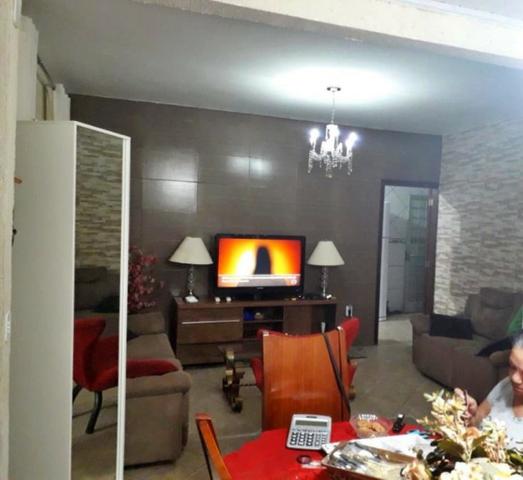 Oportunidade! Casa na laje, escriturada, 02 suítes, Recanto das Emas! - Foto 2