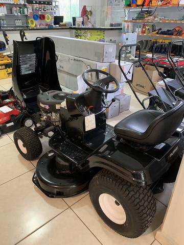 Trator Cortador de Grama Murray 14,5hp - Foto 2