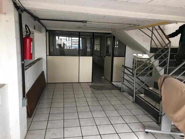 Prédio 3 andares próximo a Estacio de Sá - Foto 2
