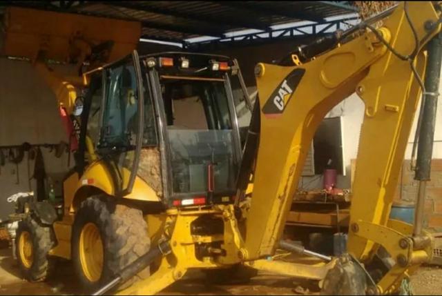 Retroescavadeira Cat 416 - Foto 2