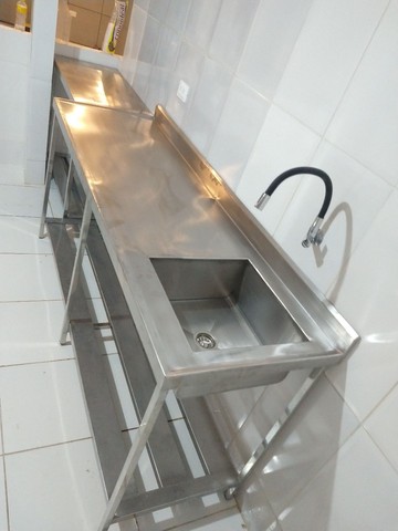 Coifa de  inox mesa de inox coifa ,Pia , estantes  - Foto 3