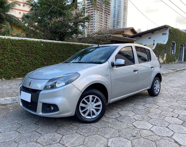 RENAULT SANDERO EXP 1.0 2014 COMPLETO FINANCIA 