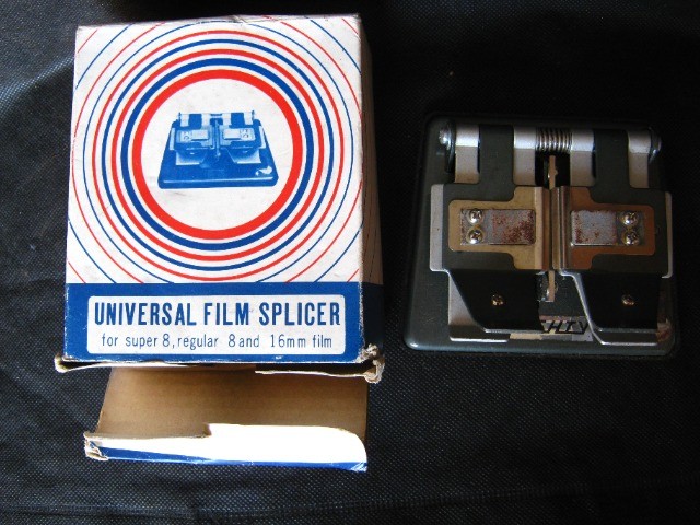Coladeira para Edição de Filmes Super 8, Regular 8 e 16mm. (Usada ) - Foto 2