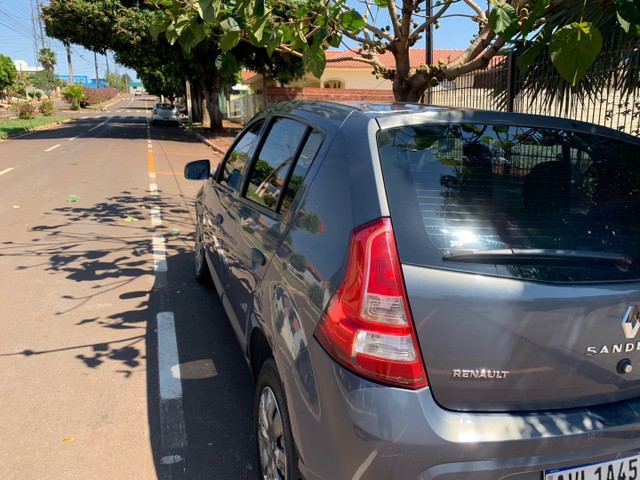 SANDERO 1.0 COMPLETO