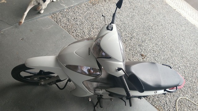 VENDO BIZ, COR BRANCA 2014