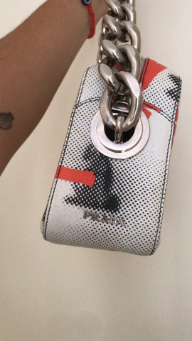 prada bolsa with lock and key