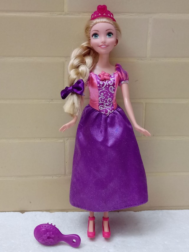 PRÉ-VENDA Boneca Barbie as Rapunzel 2001 - Mattel