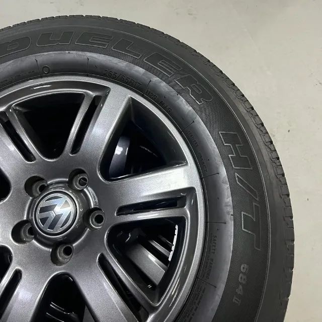 rodas 17 amarok vw originais c/ pneus 265x65 r17  - Foto 3