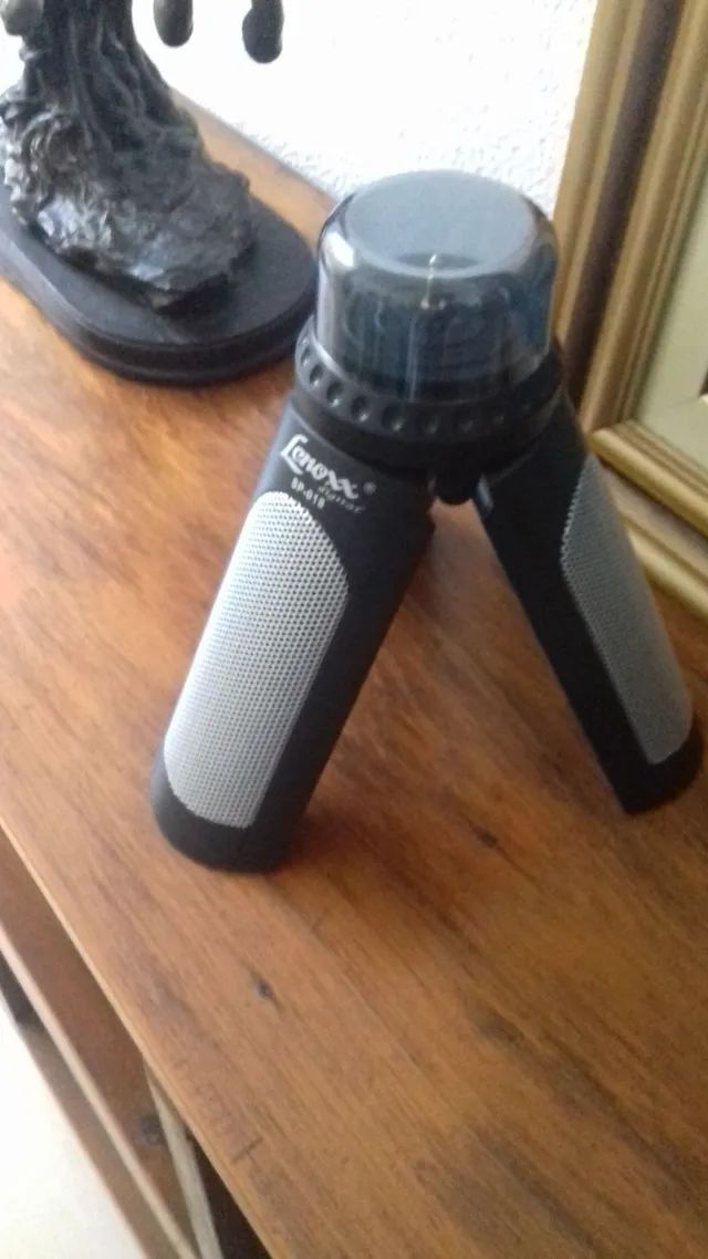 Tripod Speaker ? Lenoxx SP-018
