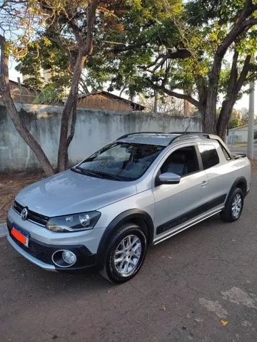 VW - Volkswagen Saveiro Cross 1.6 16v C.D. Prata 2021 - Dourados