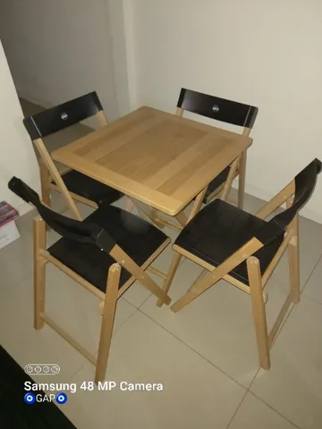 Conjunto De Mesa E 04 Cadeiras Dobrável Em Madeira Teca Acabamento Natural  Com Assento E Encosto Em Plástico Marrom Tramontina Potenza