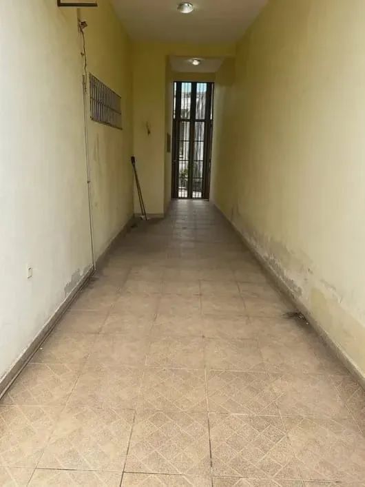 Casa Comercial com 4 compartimentos sendo 2 suítes à Venda na Praça 14 / Toda Documentada - Foto 2