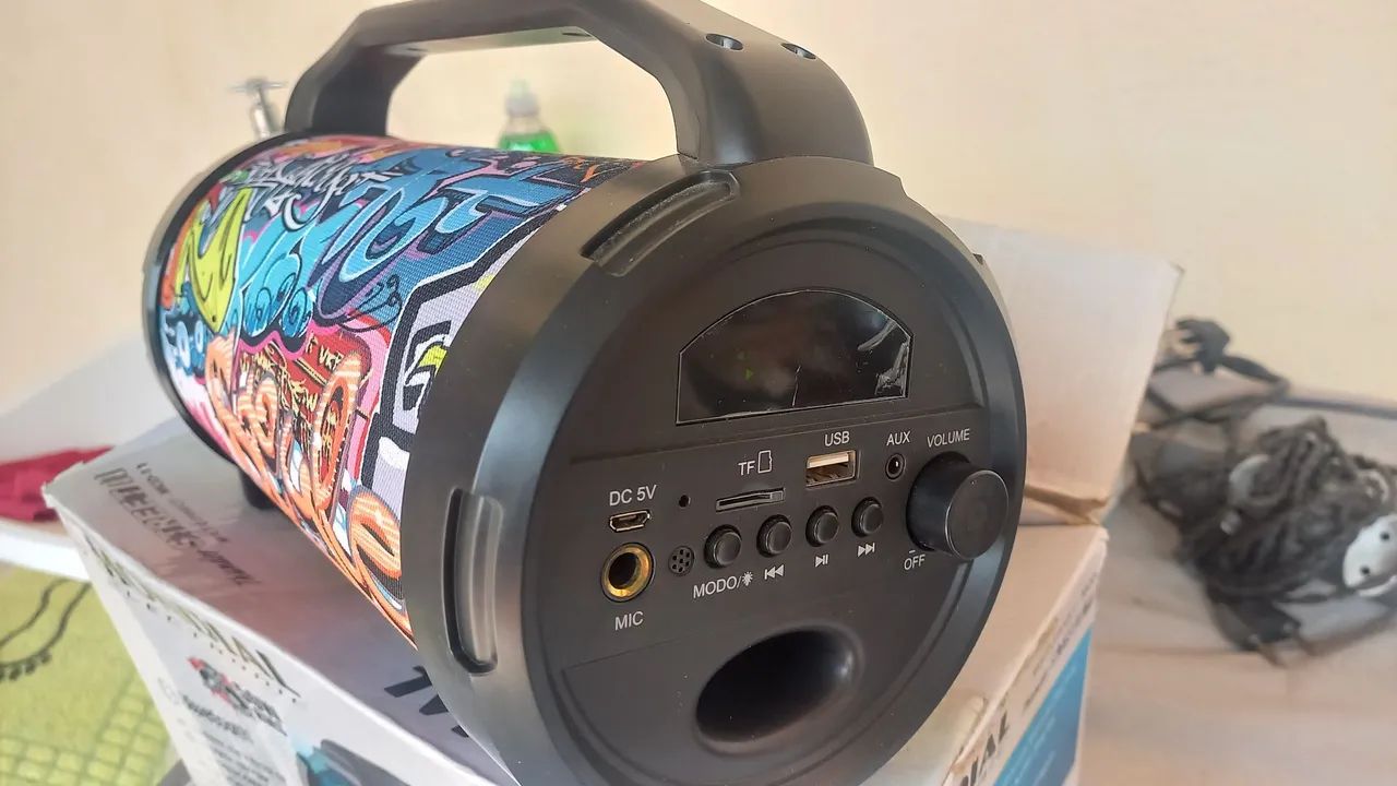 Vendo caixa de som mundial 