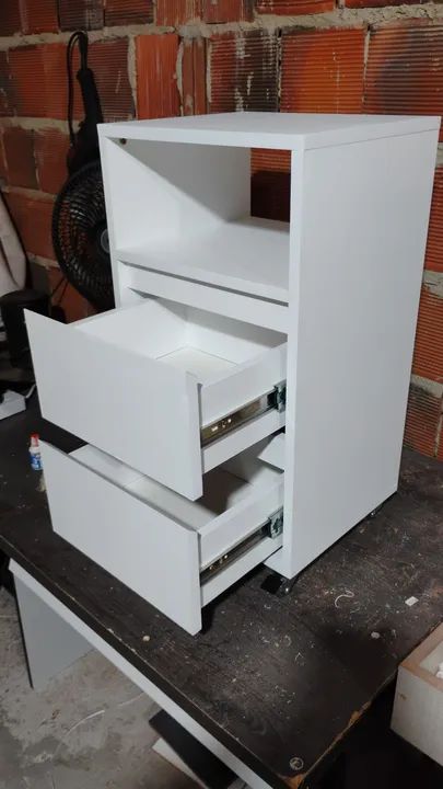 Mesa Lateral Branca com 2 Gavetas - Foto 3