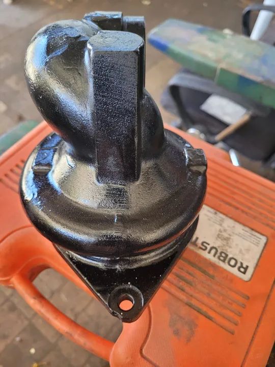 Vende se uma bonba de agua para motor  mwm 4 cilindro - Foto 4