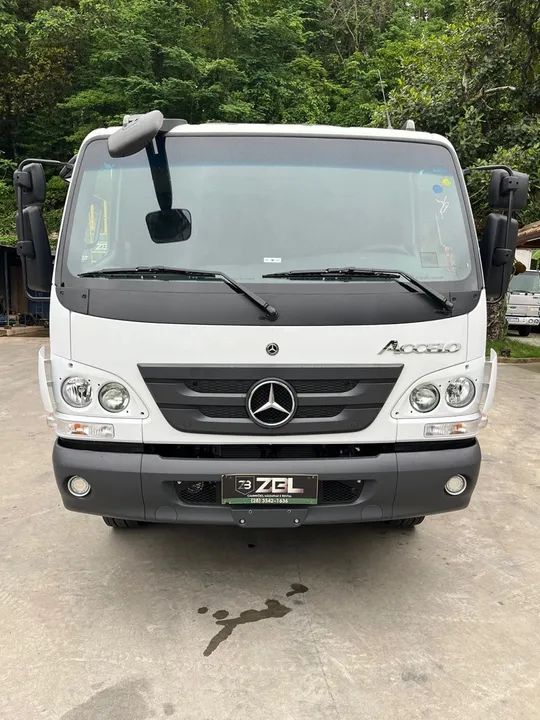 MB ACCELO 1017 ANO 2024/2025 - Foto 5