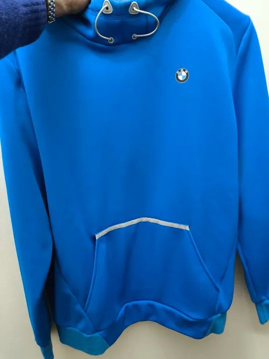 Moleton BMW com capuz e bolso frontal  - Foto 4