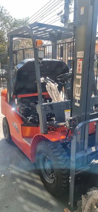 HELI 2.5 TON TORRE PADRÃO MOVIDA A DIESEL - Foto 6