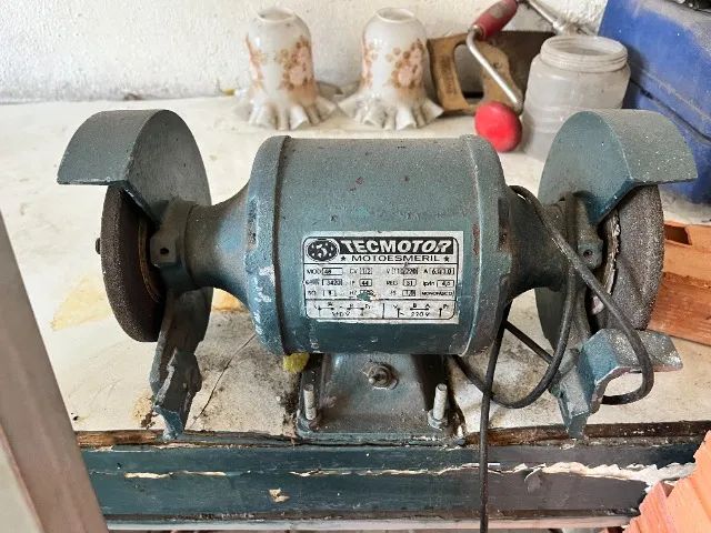 Furadeira de bancada, esmeril e Maquina de solda e Compressor de ar - Foto 3