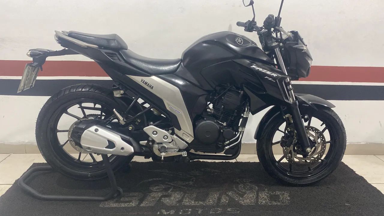 FAZER 250c 2023  MUITO NOVA ( DIVIDO EM 21 VEZES NO CARTÃO ) - Foto 2