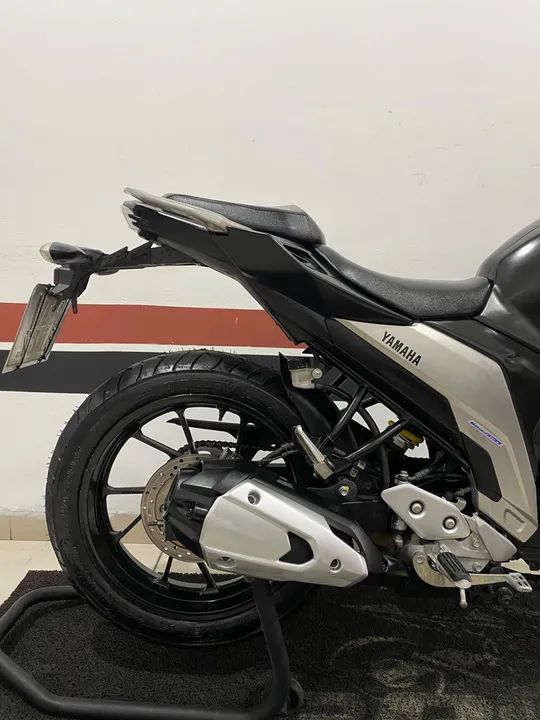 FAZER 250c 2023  MUITO NOVA ( DIVIDO EM 21 VEZES NO CARTÃO ) - Foto 3