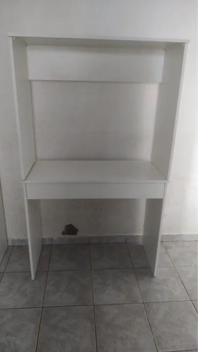 Mesa branca para estudo  com gaveta e sem gaveta  - Foto 4