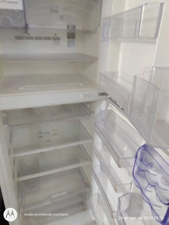 REFRIGERADOR ELECTROLUX DF 46 220V - Foto 2