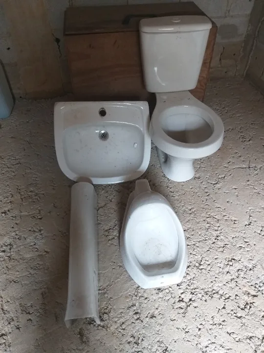 VASO Caixa Acoplada Deca com Saída Horizontal |+ MICTORIO+PIA CONJUNTO DECA