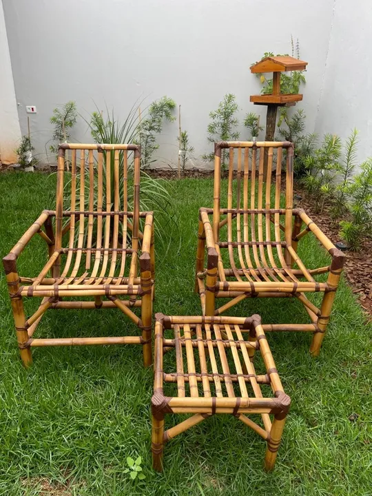 Cadeiras de bambu conjunto com namoradeira