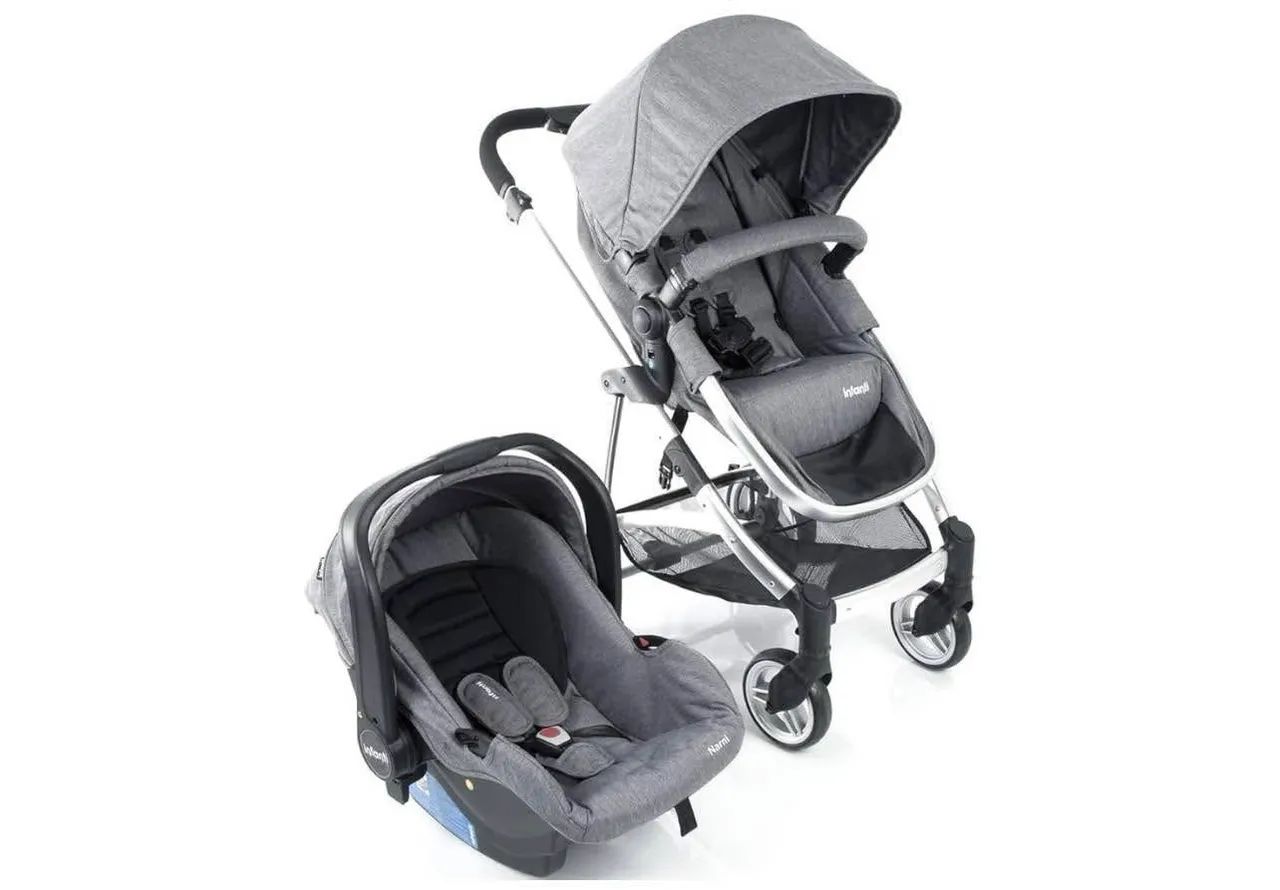 Carrinho de bebê e bebê conforto Infanti epic lite