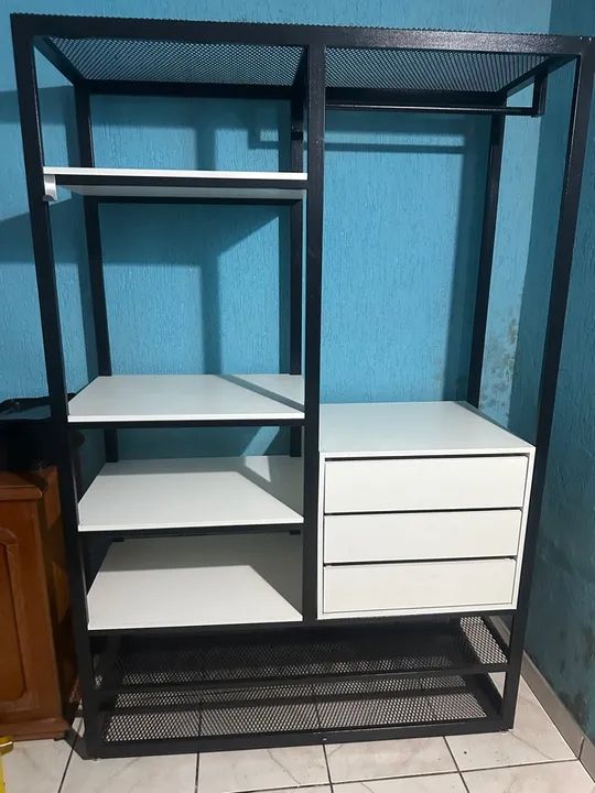 Armário de Aço Preto com Prateleiras e Gaveta