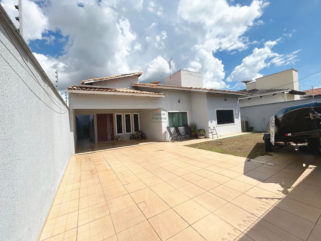 Alugo casa com 3 suítes plenas + escritório na 603 sul