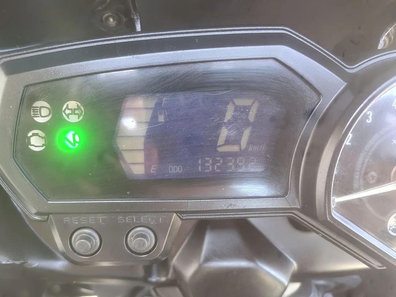 Vendo ou negócio carros 