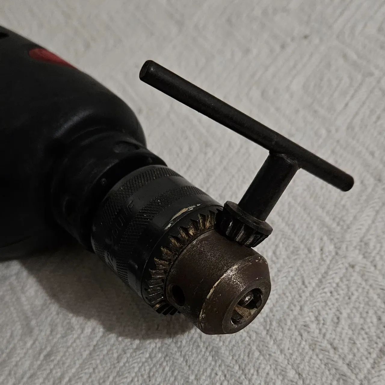 Furadeira SKil 550W 127V - Foto 4