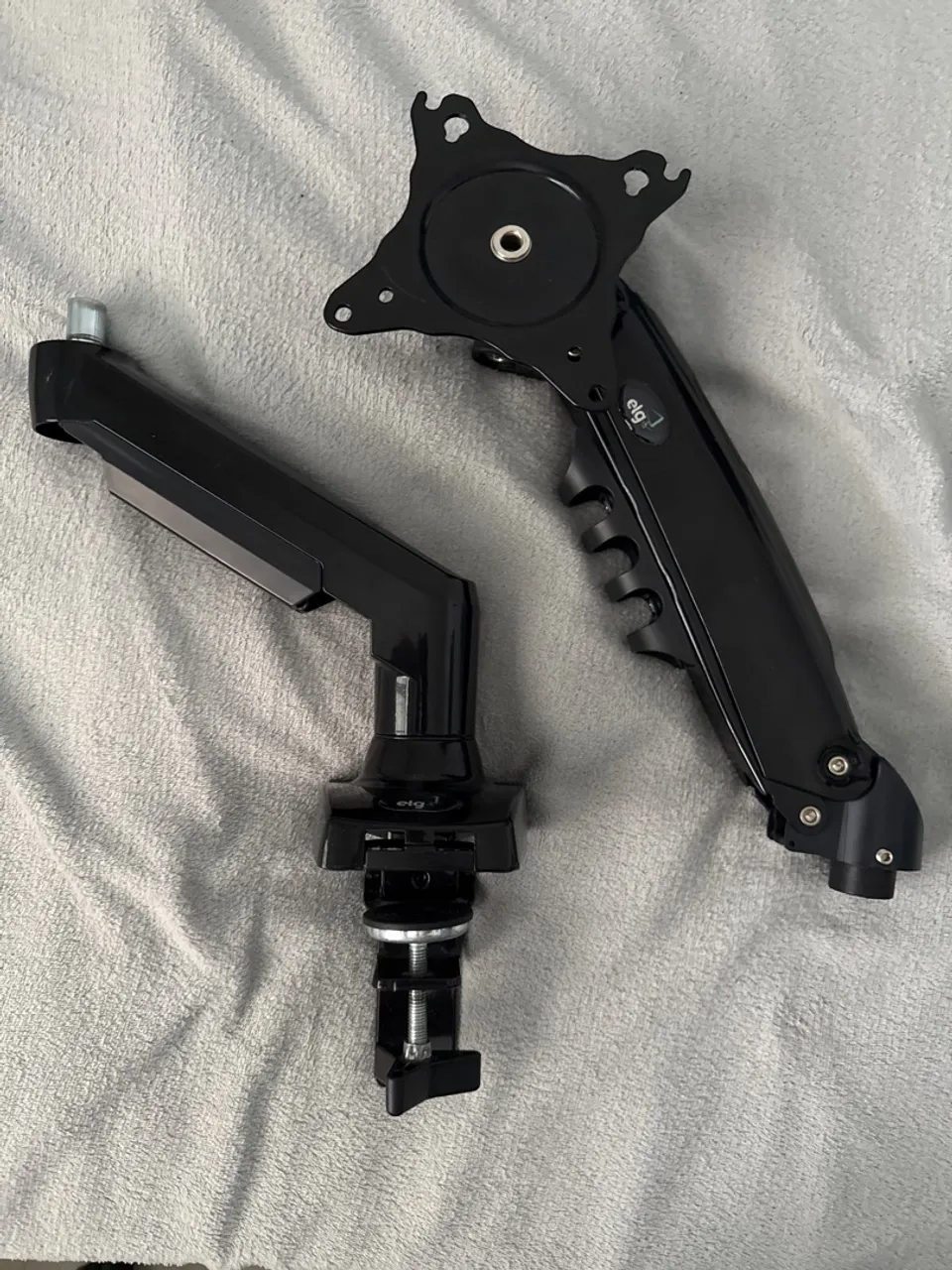 Suporte Articulado para Monitor ELG F80n- modelo com extensor USB