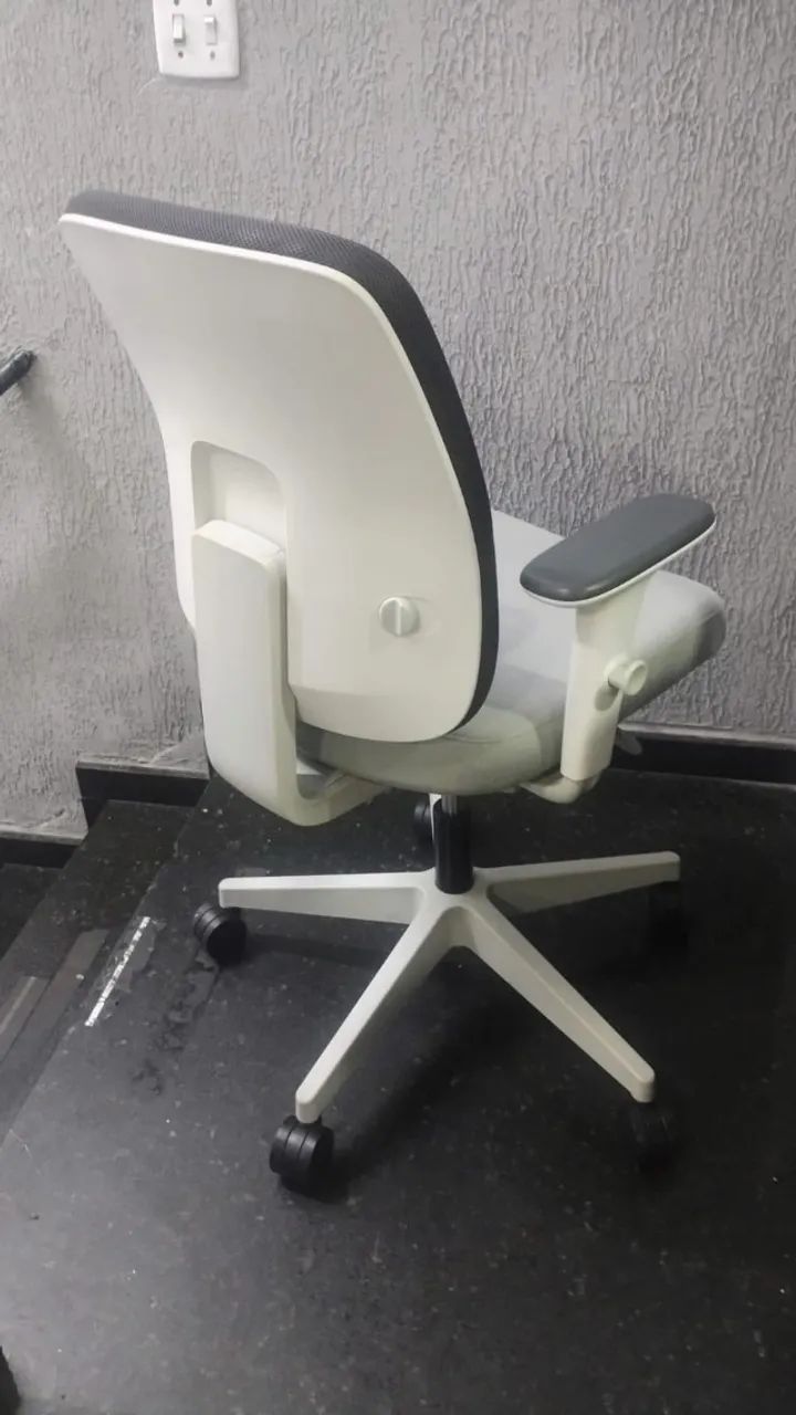 Cadeira Diretor Cavaletti para escritório - Foto 5