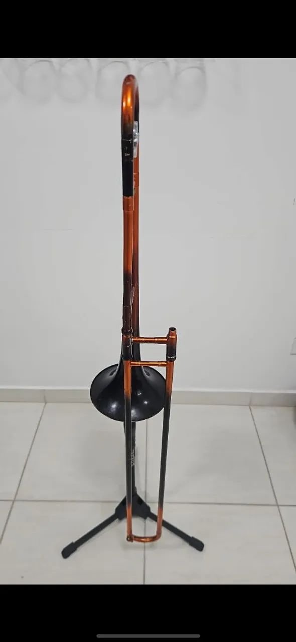 Trombone de vara marca Conn - Foto 3