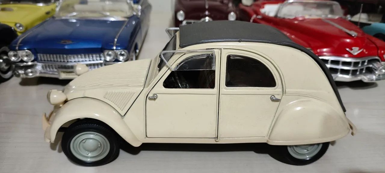 Citroen 2 CV - 1952 Maisto 1:18 - Foto 2