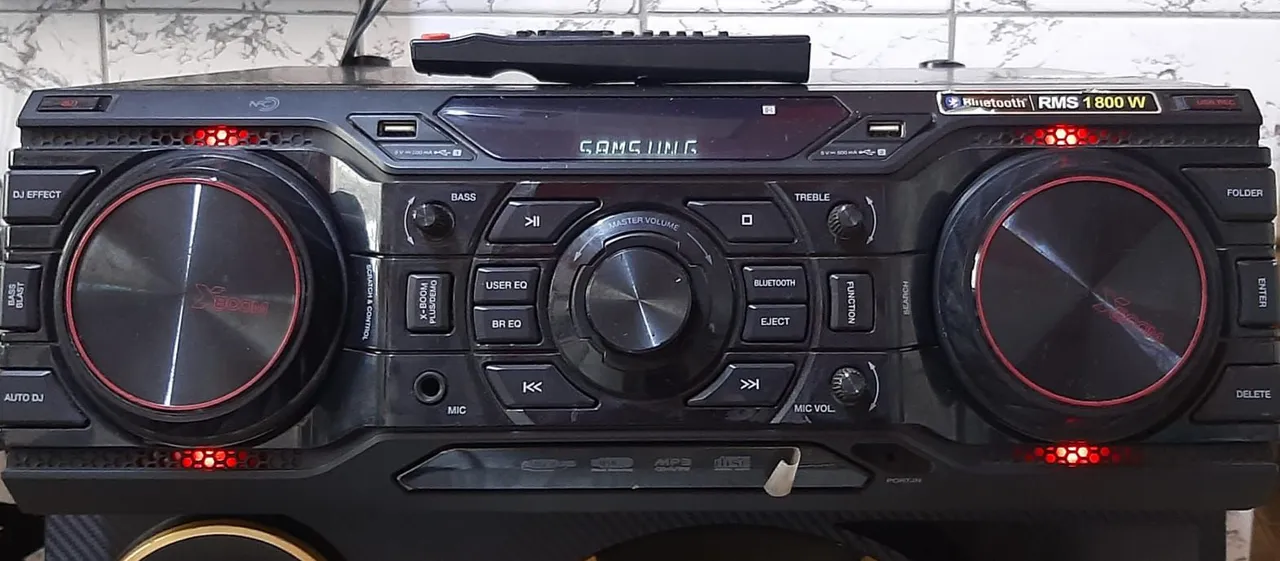 Mini System LG XBoom cm8350 1.800w RMS(sem caixas)